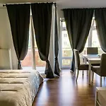Bright And Quiet Flat With A Balcony